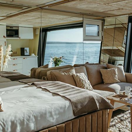 Myhouseboat 2 Hotel Moerbisch Am See Exterior photo